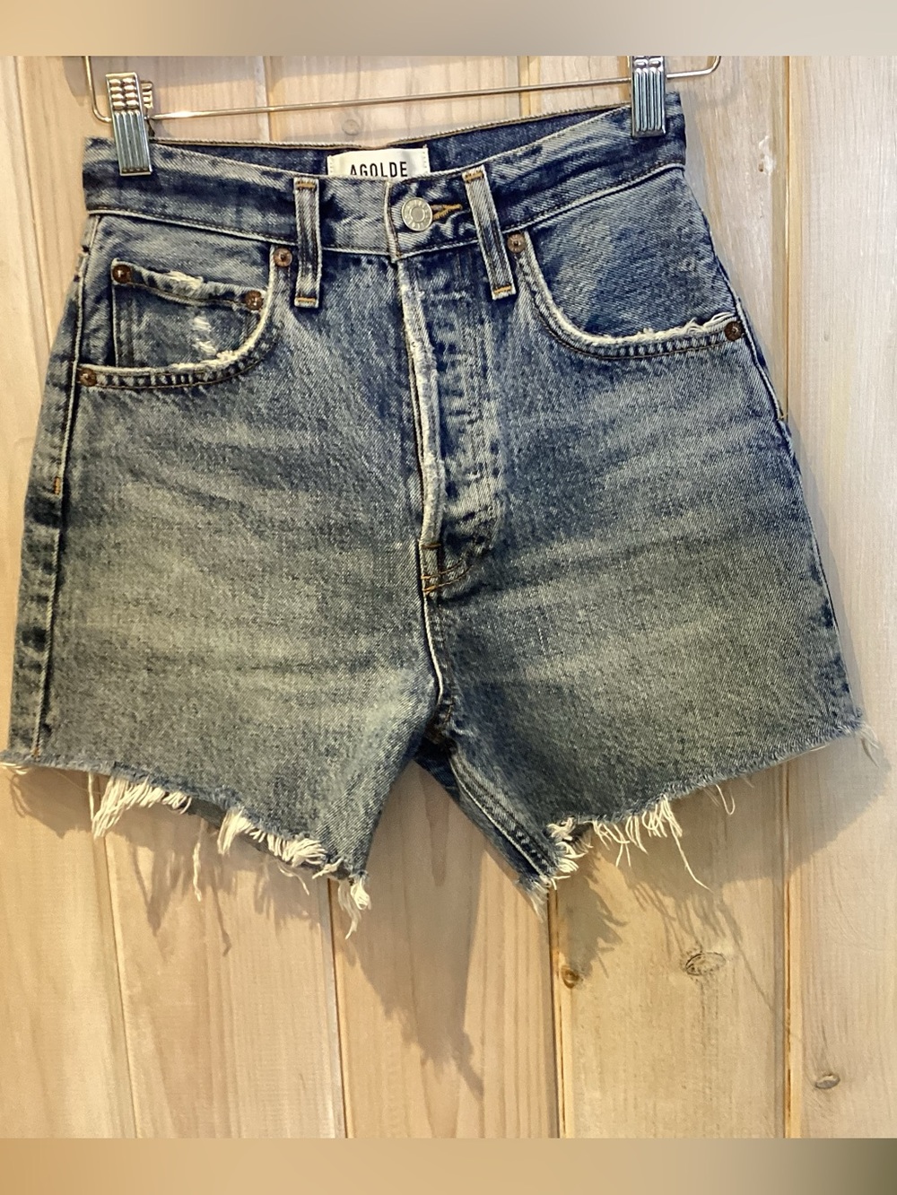 Agolde Frayed Riley Shorts - Picture 9 of 10